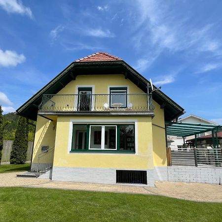 Apartment Schlossbergblick Griffen Екстер'єр фото