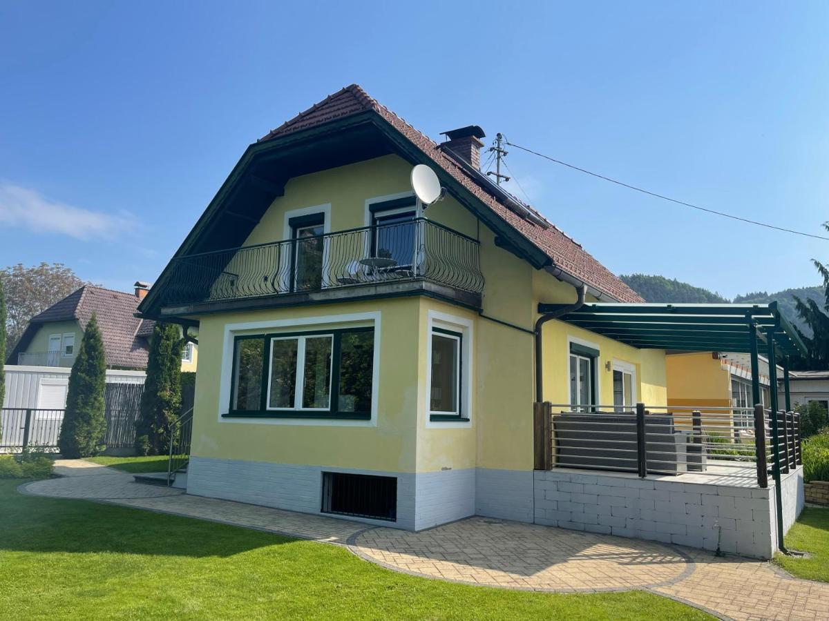 Apartment Schlossbergblick Griffen Екстер'єр фото